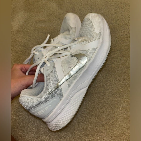 Nike Shoes - Nike run swift women’s sneakers
